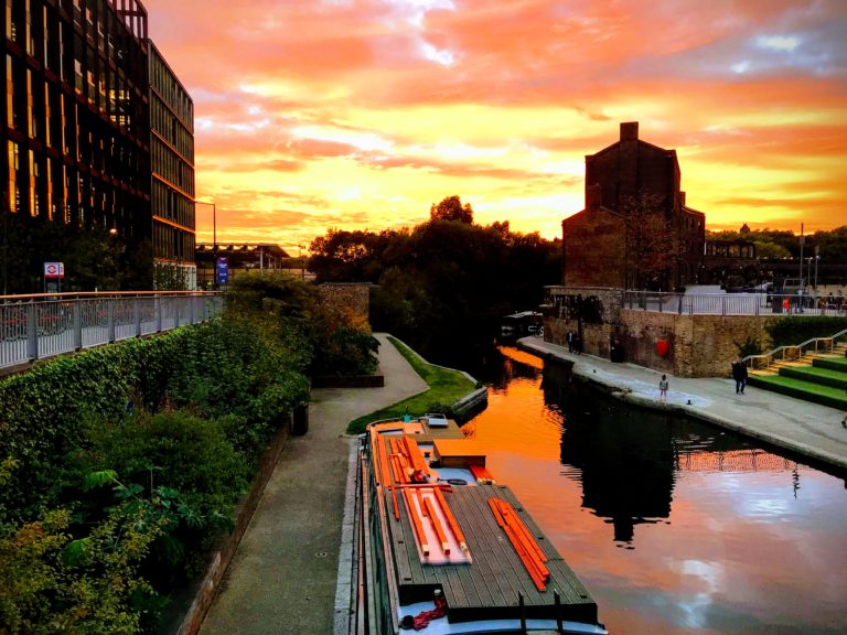 Sunset alongthe Regent's canal in October.